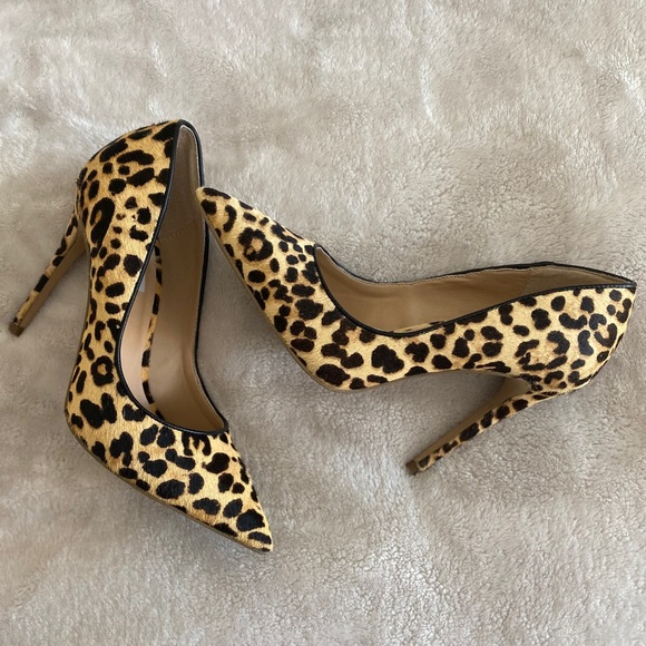 Steve Madden Leopard Print Pumps 